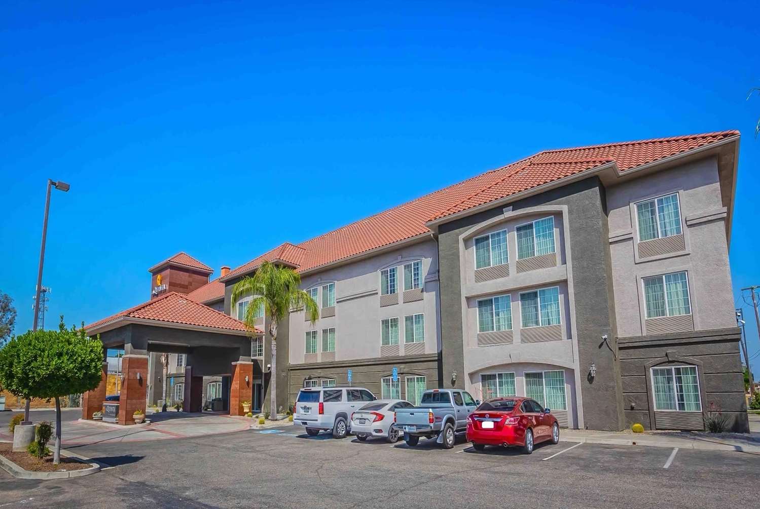 La Quinta Inn & Suites by Wyndham Fowler 54/61