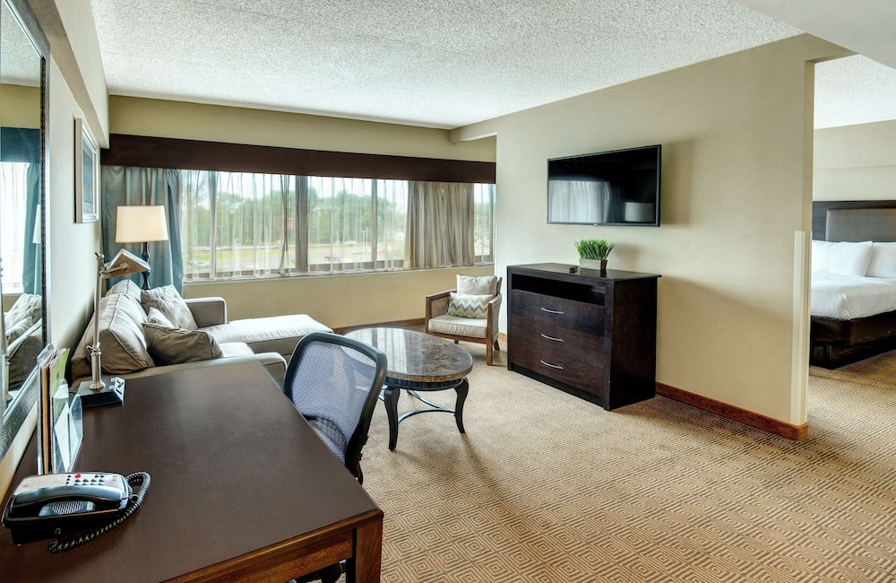 DoubleTree by Hilton Hotel Tinton Falls - Eatontown 31/51