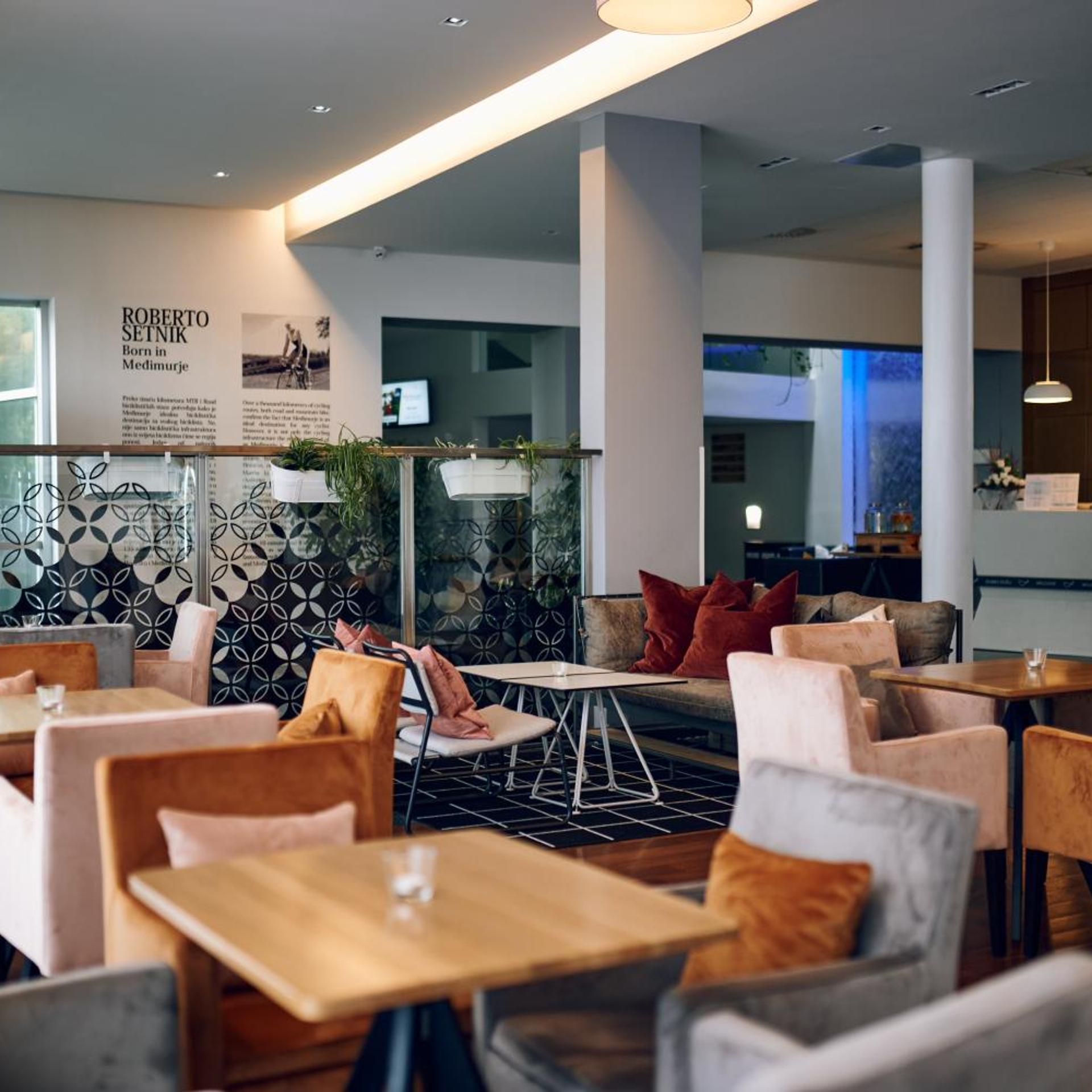 SPA AND SPORT RESORT SVETI MARTIN 34/50