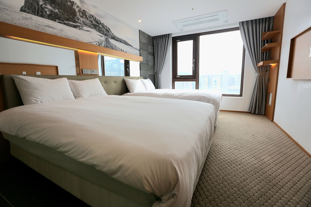 Asia Hotel Jeju 11/53