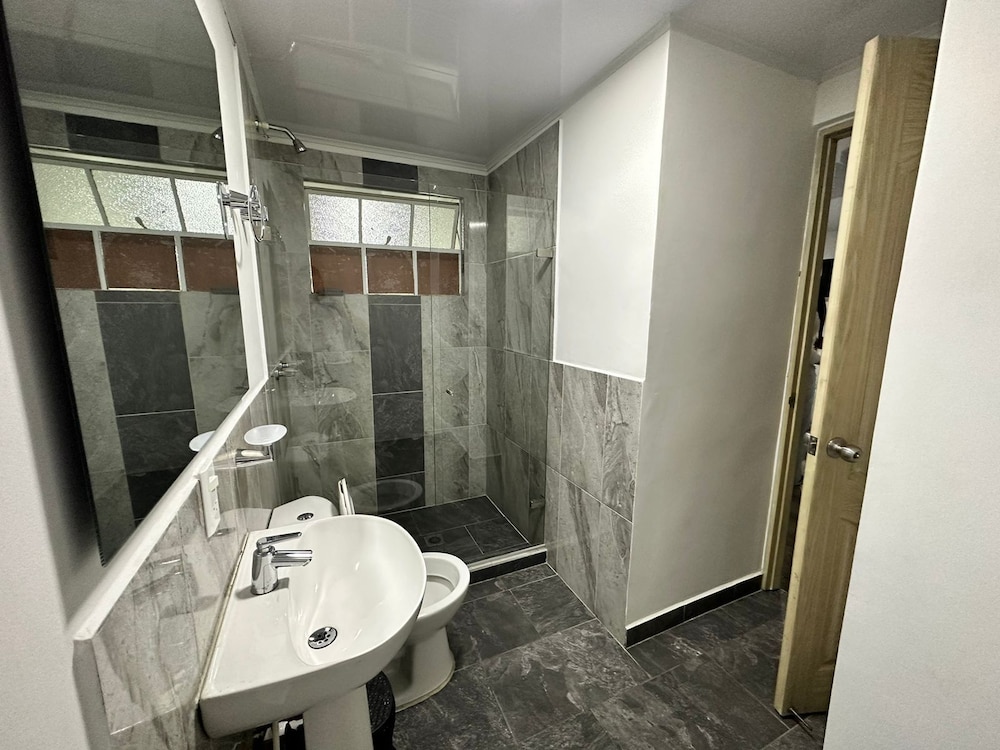 Hotel Nakama 49/50