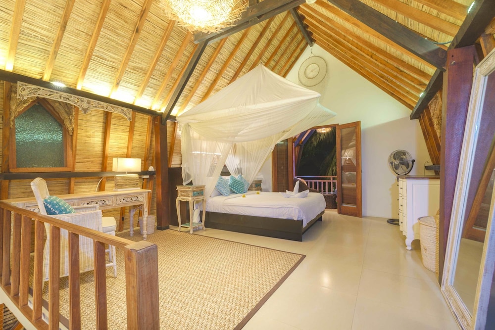 KIES VILLAS LOMBOK 4/67