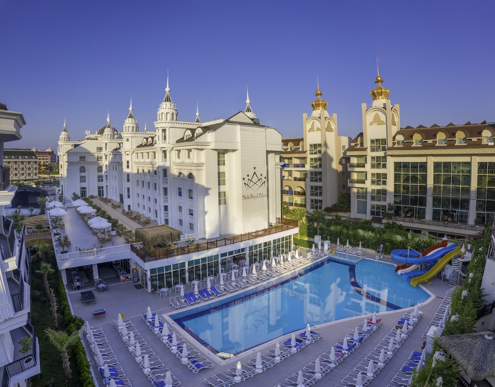 Side Royal Palace Hotel & Spa in SIDE