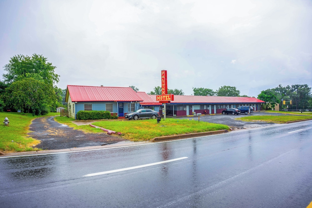 Budget Inn By OYO Palestine TX Hwy 79 21/30