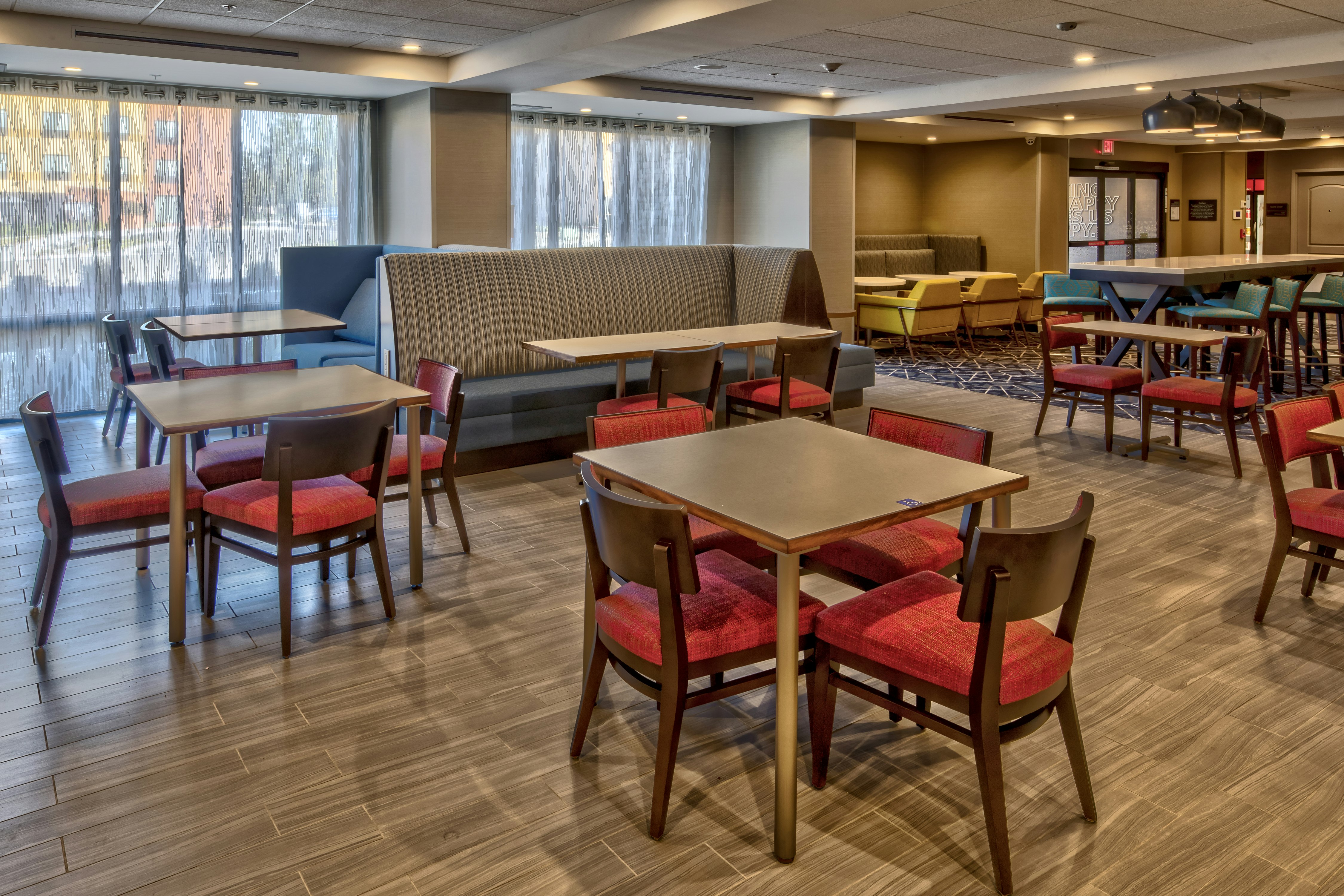 Hampton Inn Fresno Airport 25/38