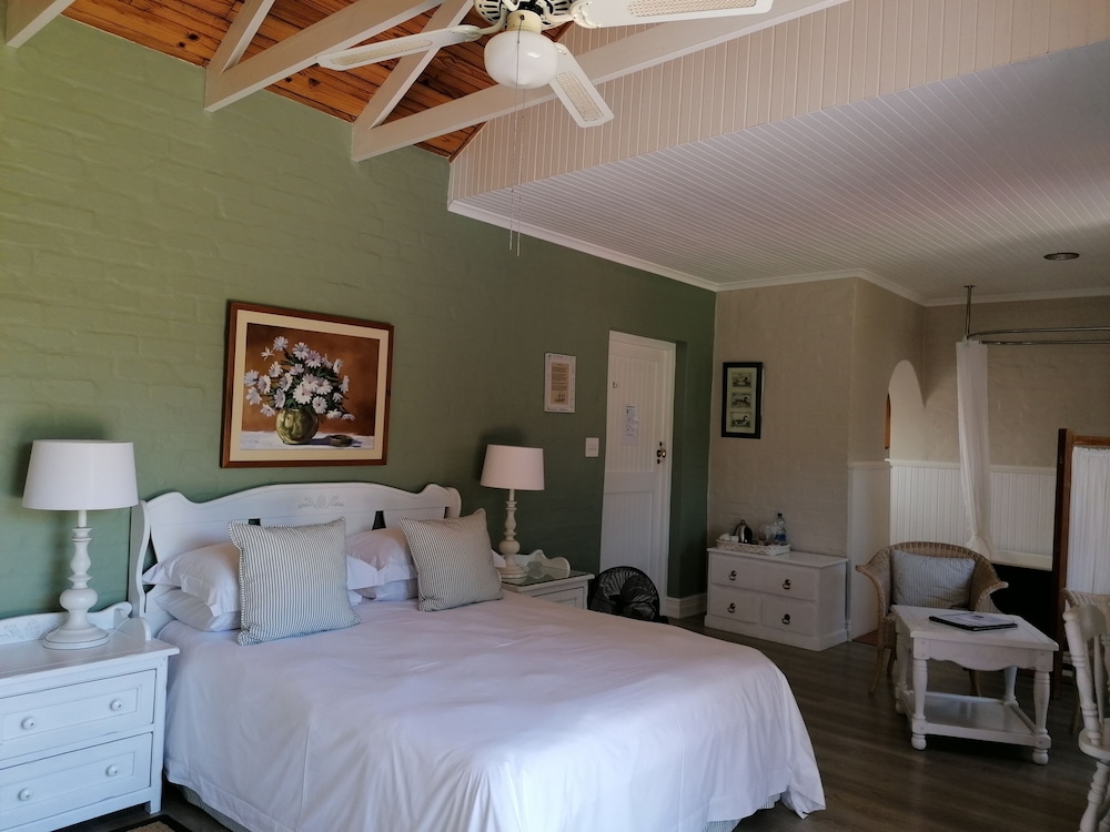 The Knysna Belle 9/50