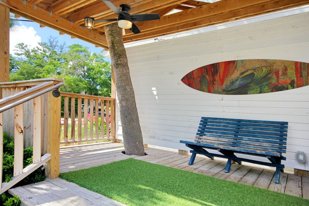 Holiday Shores 38/50