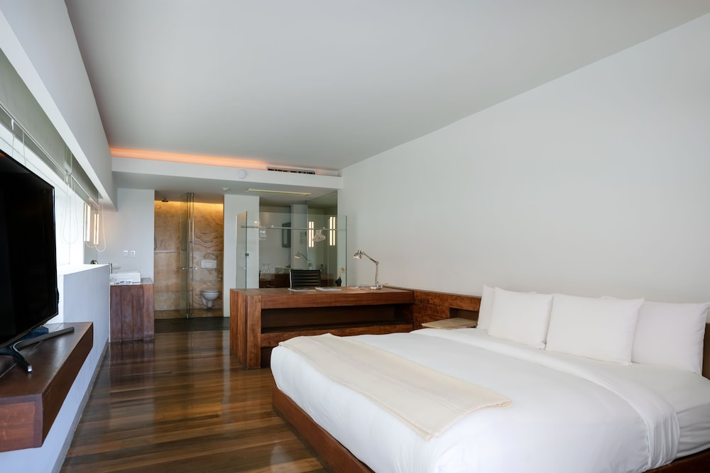 Studio, Suite, King Bed