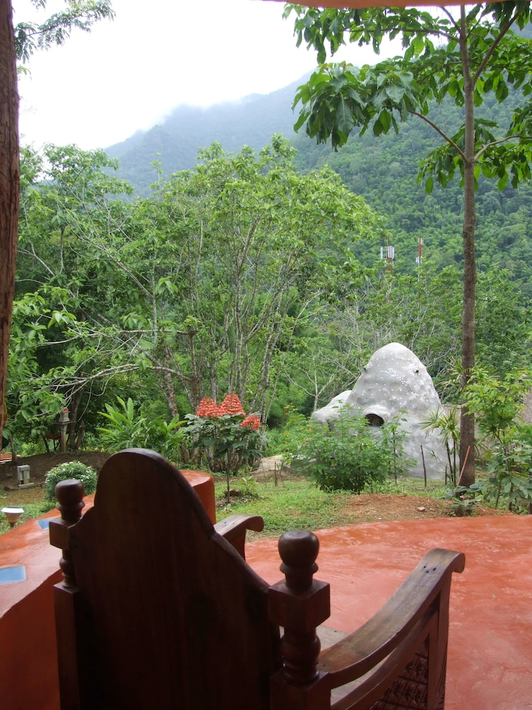 Chiang Dao Roundhouses 39/47