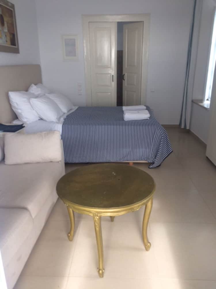 Alexander Villas 24/64
