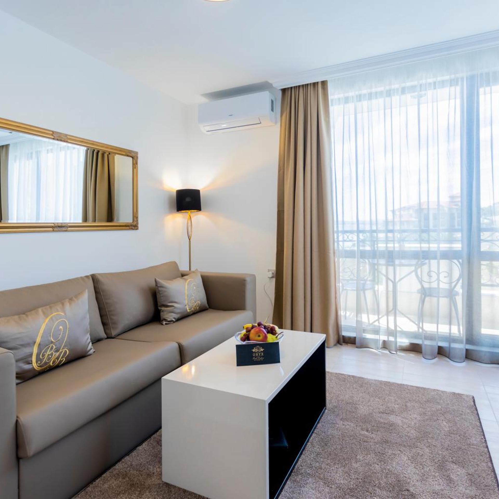 Onyx Beach Residence 27/50