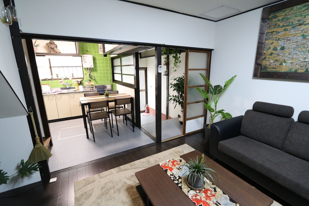 Guest House E-Nine 13/20
