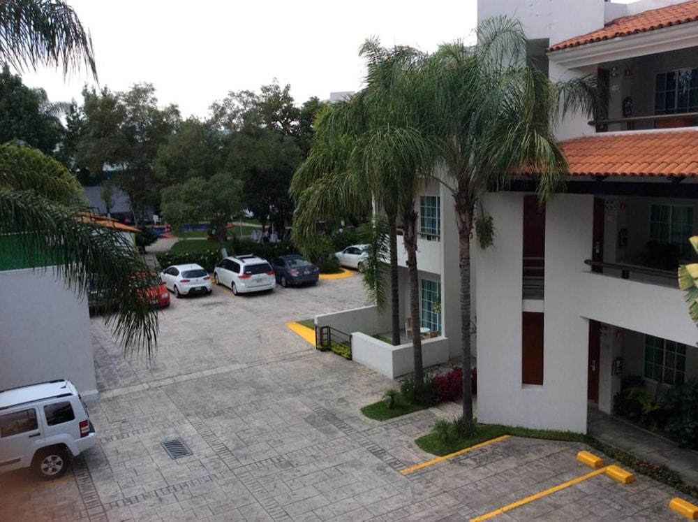 Aurea Hotel And Suites 42/50