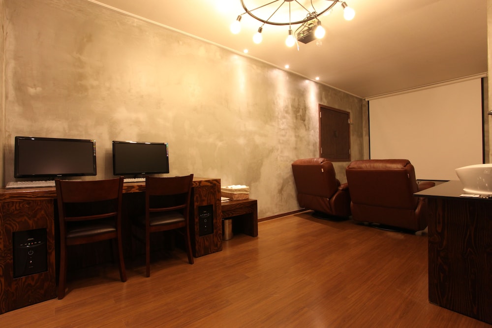 Zip Hotel 39/48