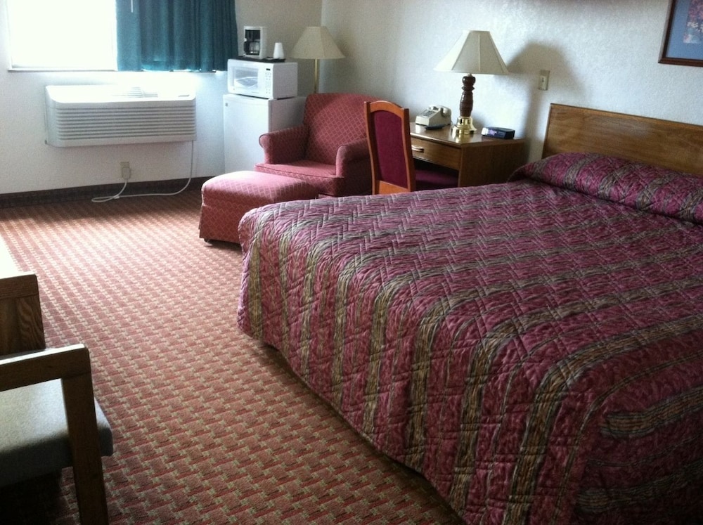 Corning Inn 29/48