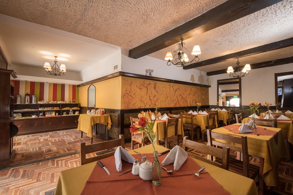 Hotel Oblitas Plaza de Armas Cusco 48/64