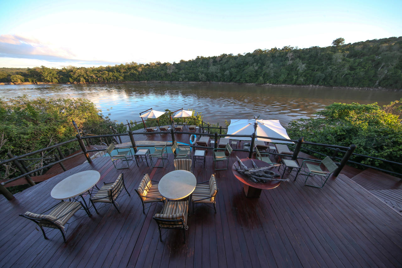 Serena Mivumo River Lodge 9/30