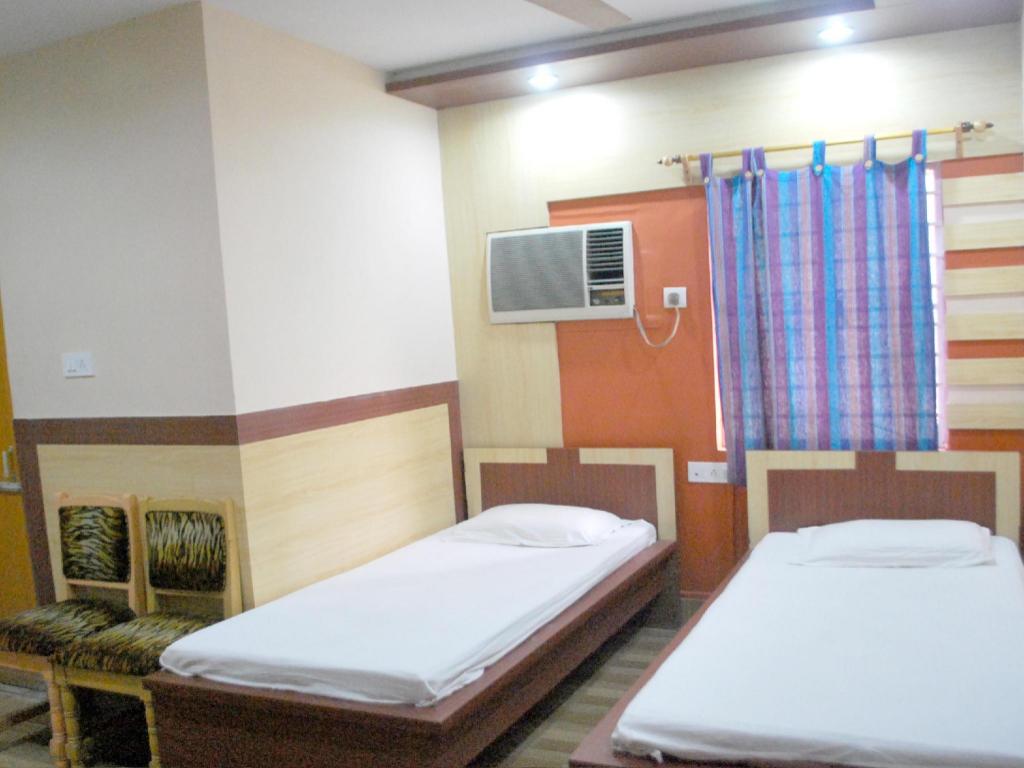 HOTEL ROYAL GARDEN 24/40