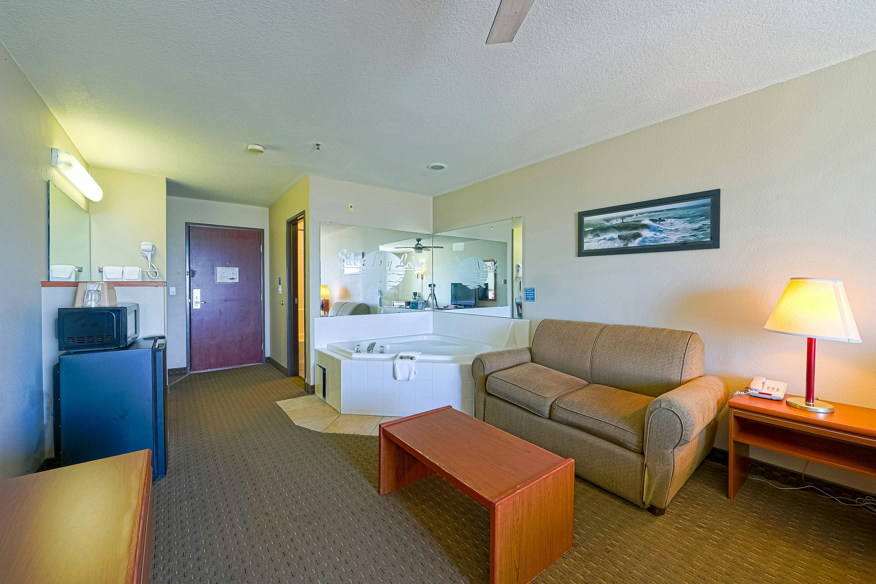 Siletz Bay Beachfront Hotel by OYO Lincoln City 50/71
