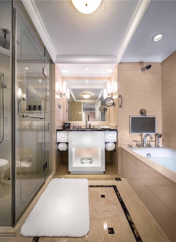 Kunming Green Lake Hotel, WorldHotels Elite 5/66
