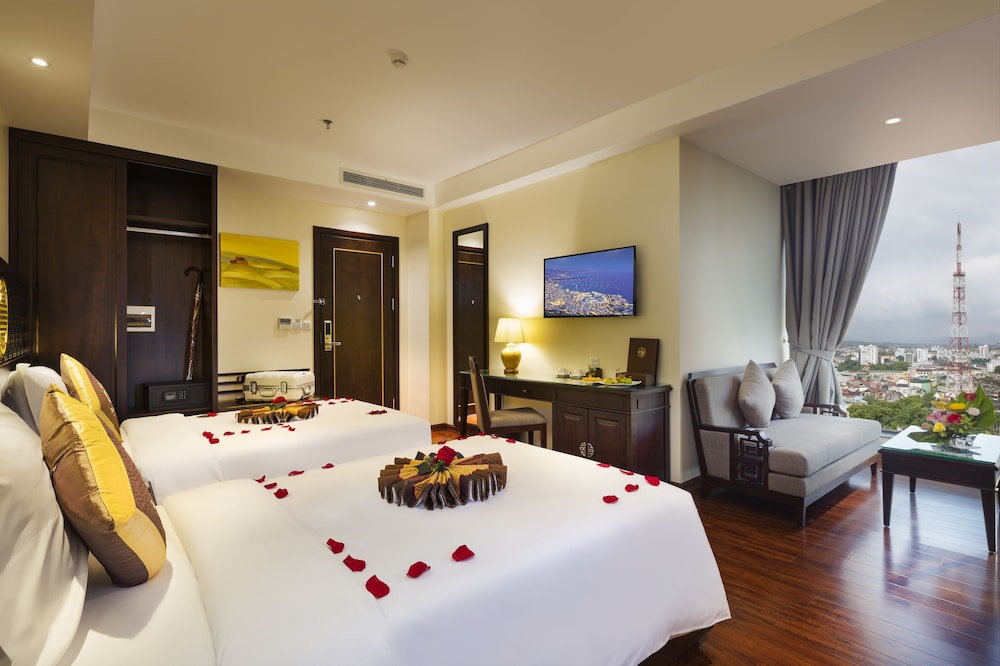 Thanh Lich Royal Boutique Hotel 39/69