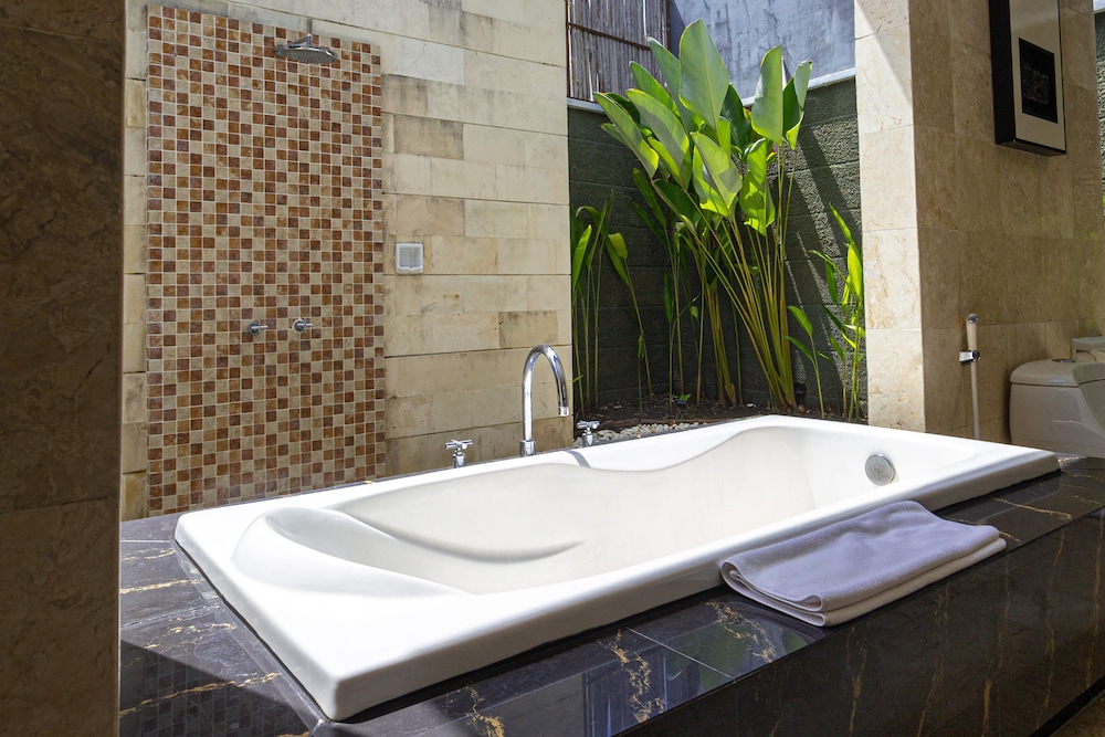 Abi Bali Resort Villa Spa 71/75