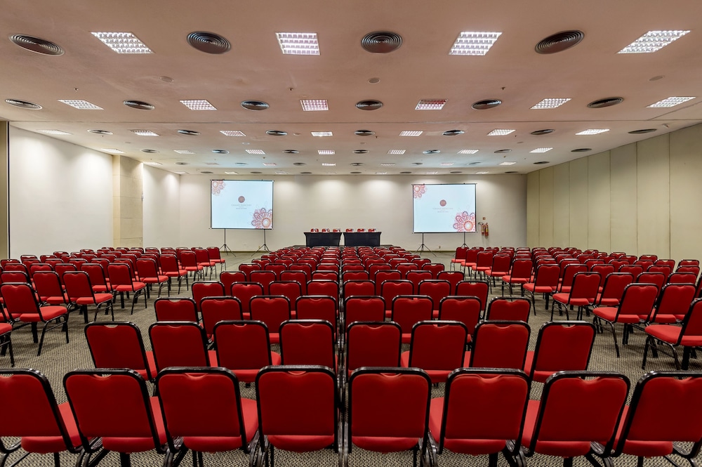 Grand Mercure Belem do Para 66/73