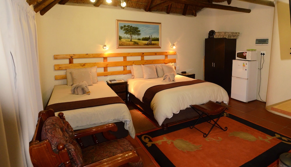 Maclear Manor 13/31