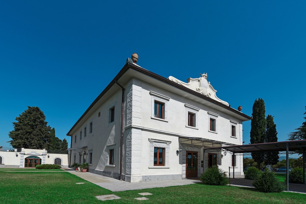 VILLA TOLOMEI HOTEL AND RESORT 2/71