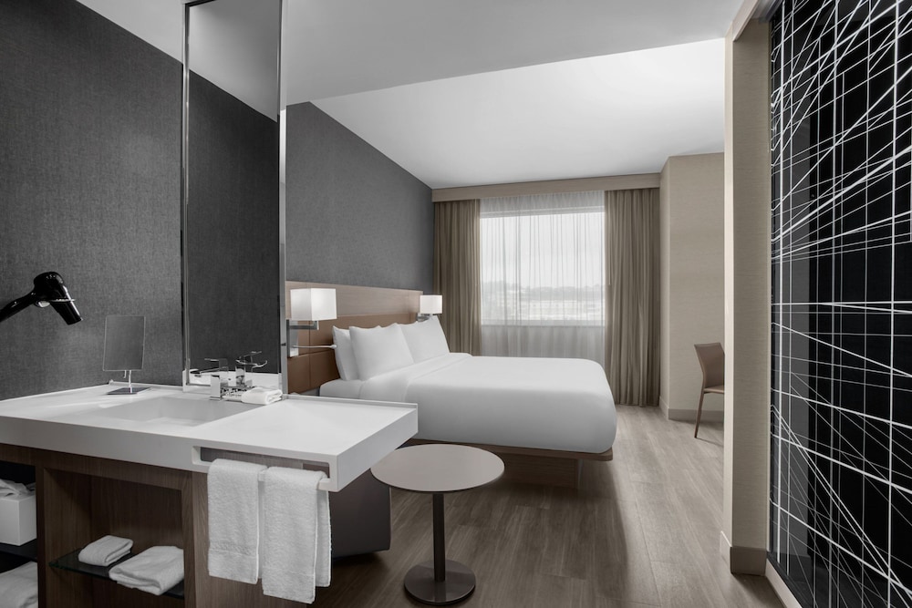 AC Hotel by Marriott Pittsburgh Southpointe 37/37