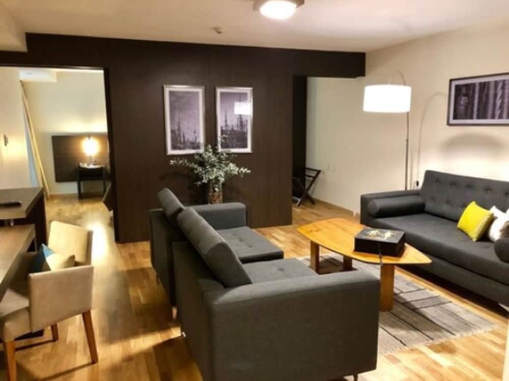 Caseros 248 Hotel 26/42