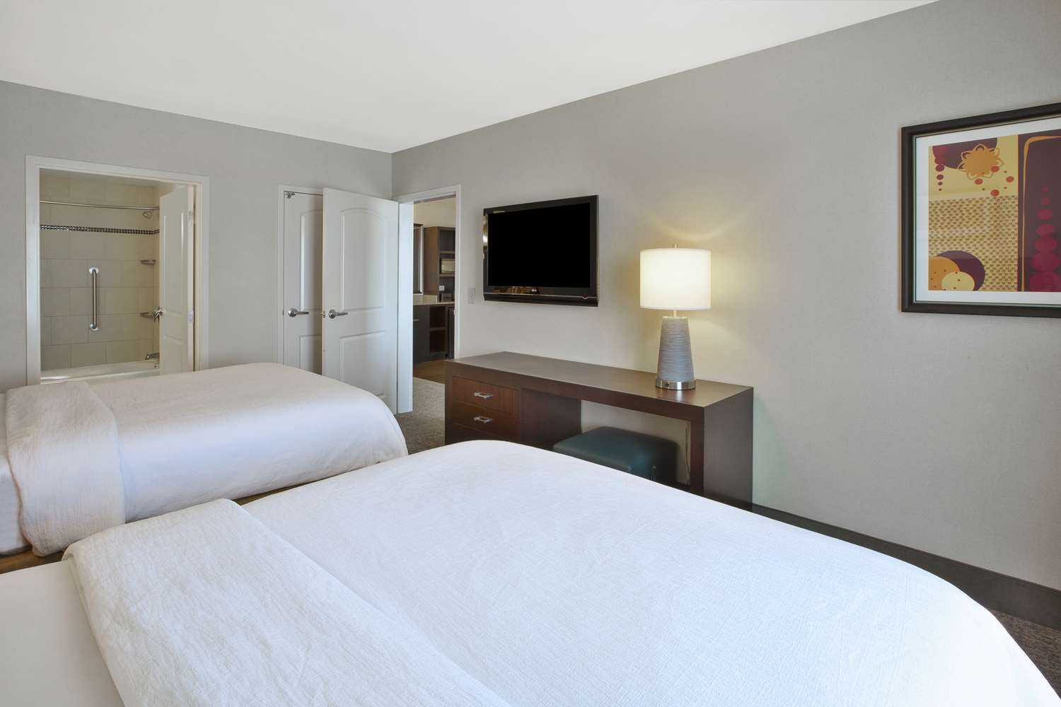 2 ROOMS, SUITE, 2 QUEEN BEDS