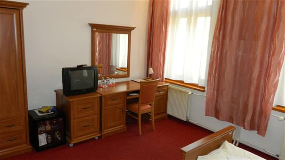 Hotel Maria 36/50