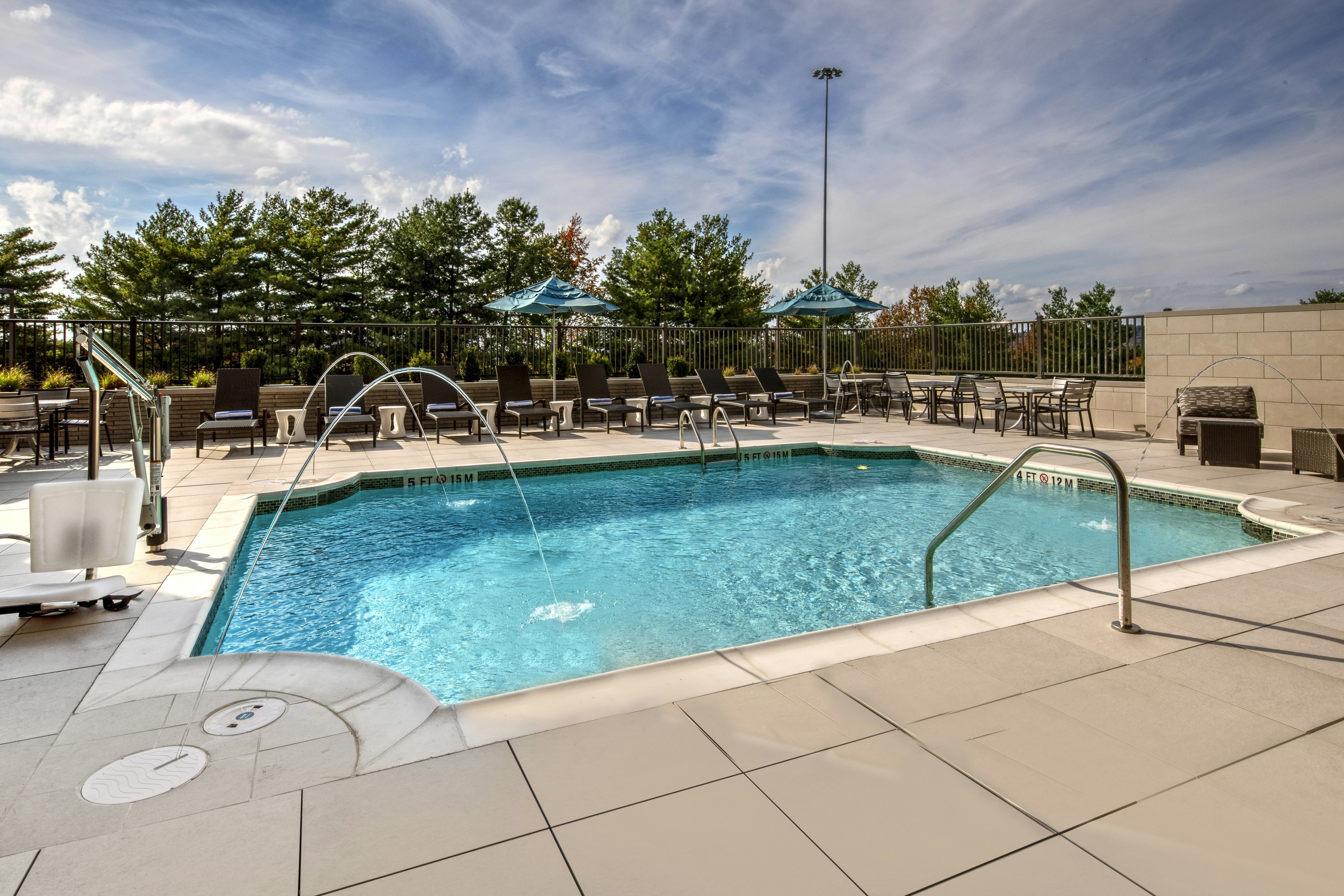 Hilton Franklin Cool Springs 28/81