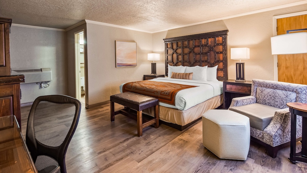 Best Western Plus Weatherford 38/43