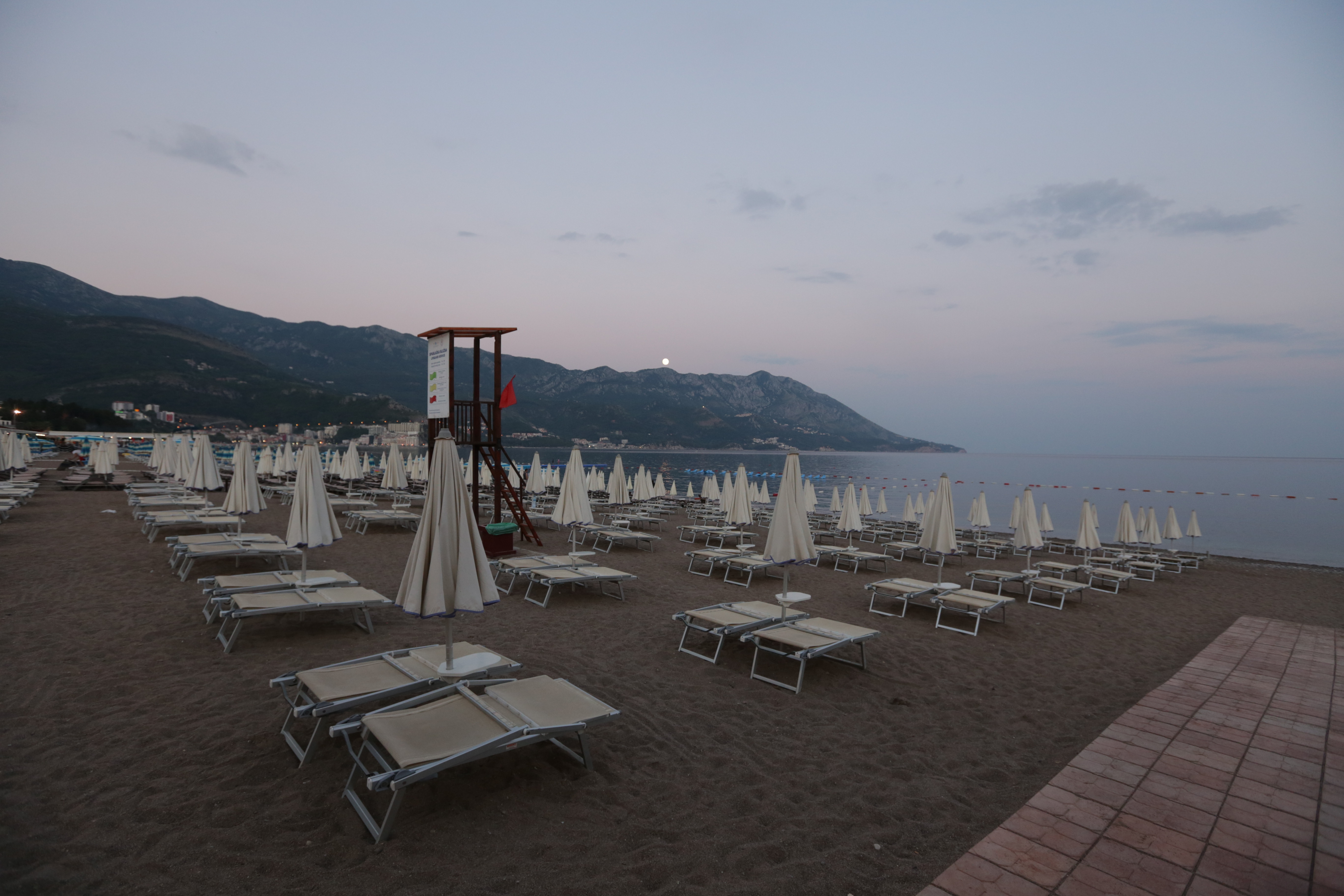 Tara Hotel 77/81