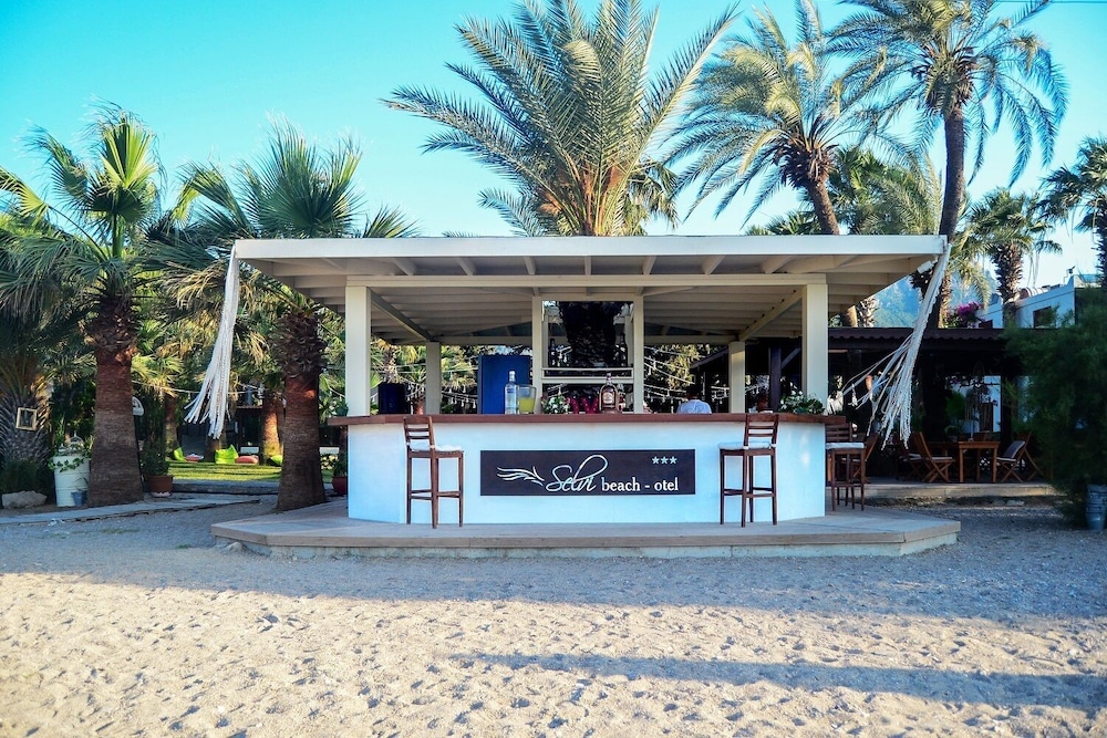 Selvi Beach Hotel 3/48