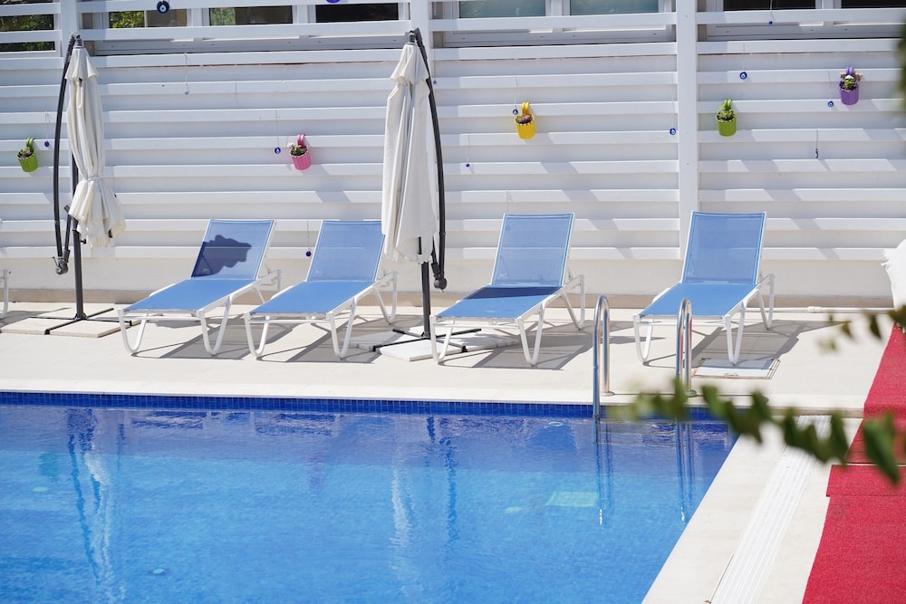 Kybele Alacati 45/50