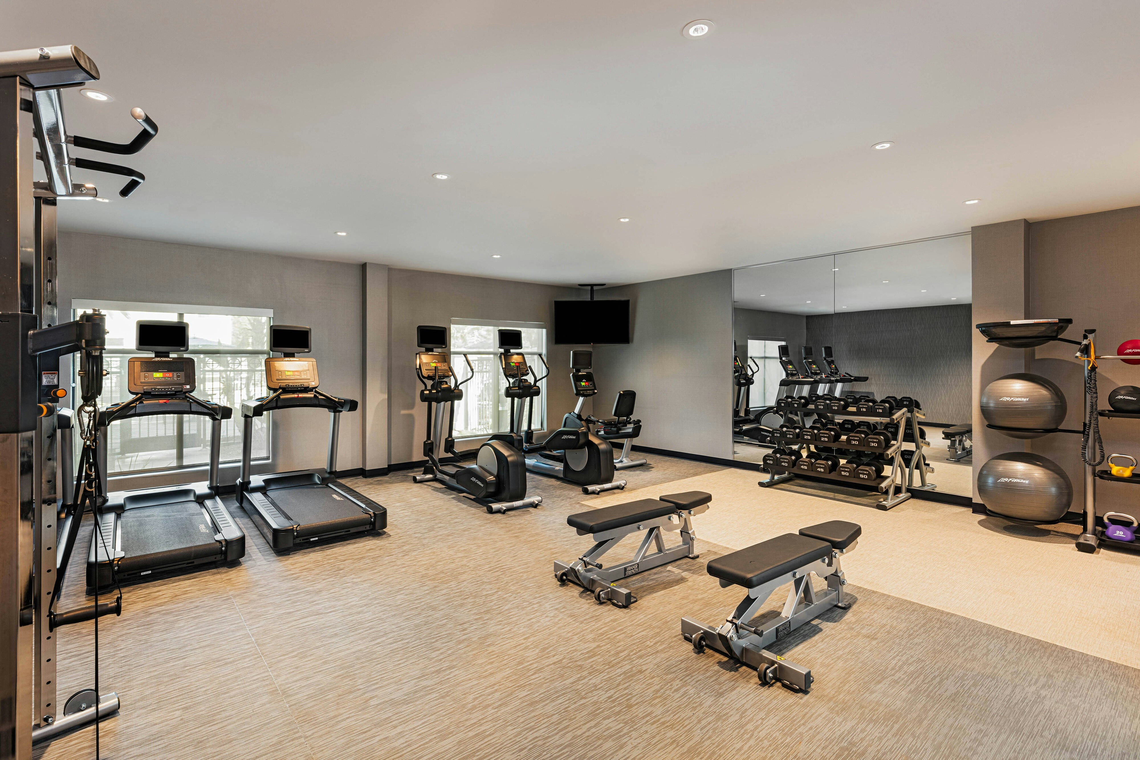 Courtyard By Marriott Anaheim Resort Convention Center 7/17