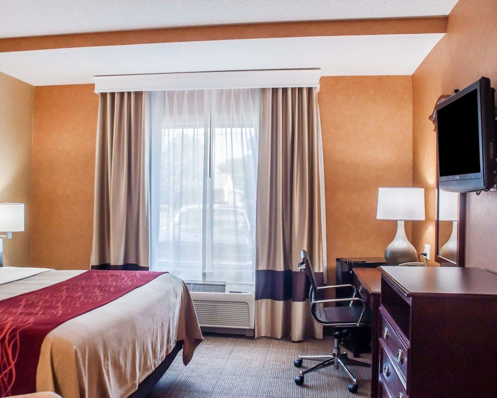 Quality Inn Near Walden Galleria Mall 10/36