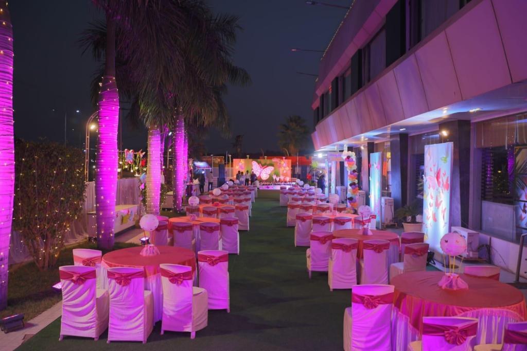 HOTEL MANGALAM 44/49