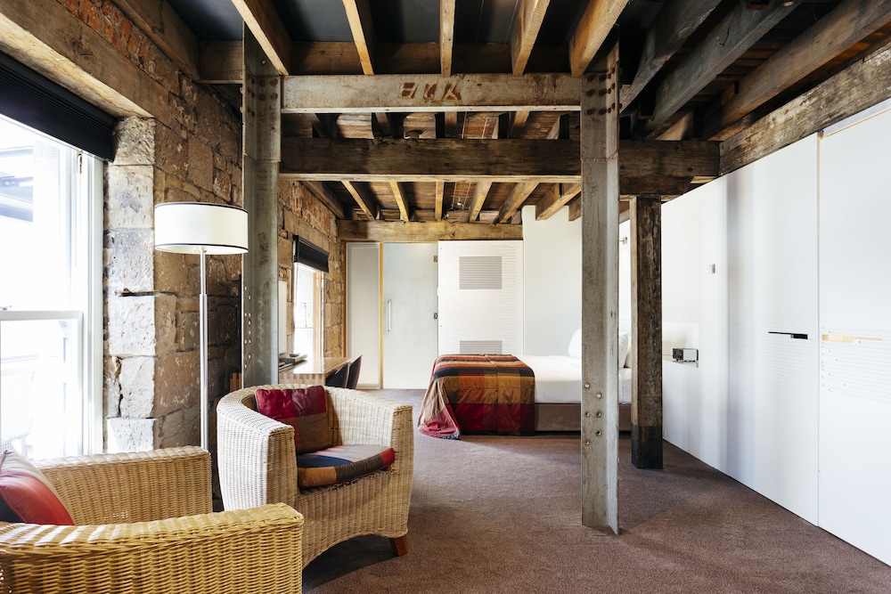 The Henry Jones Art Hotel 44/77