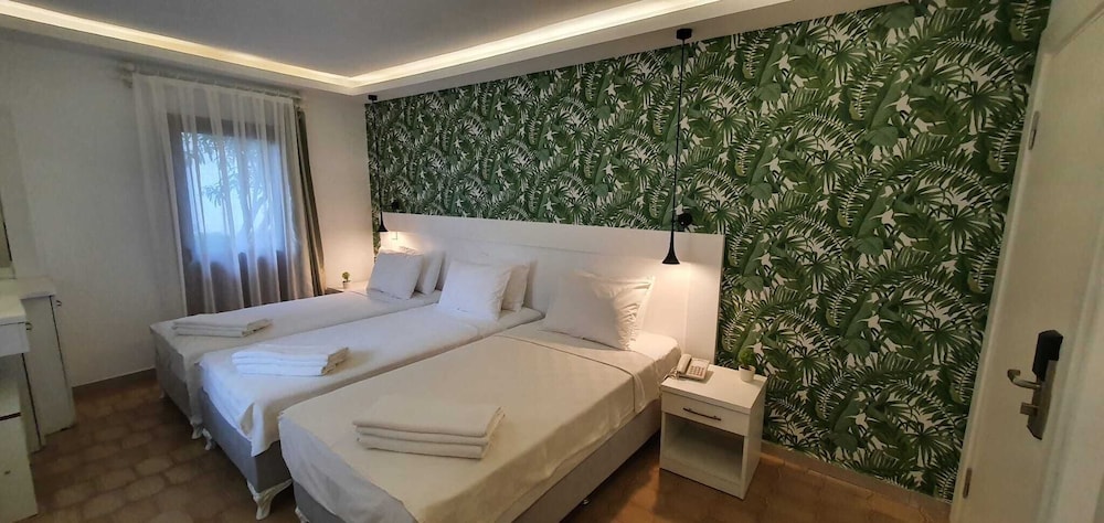 Bella Garden Boutique Hotel 32/83