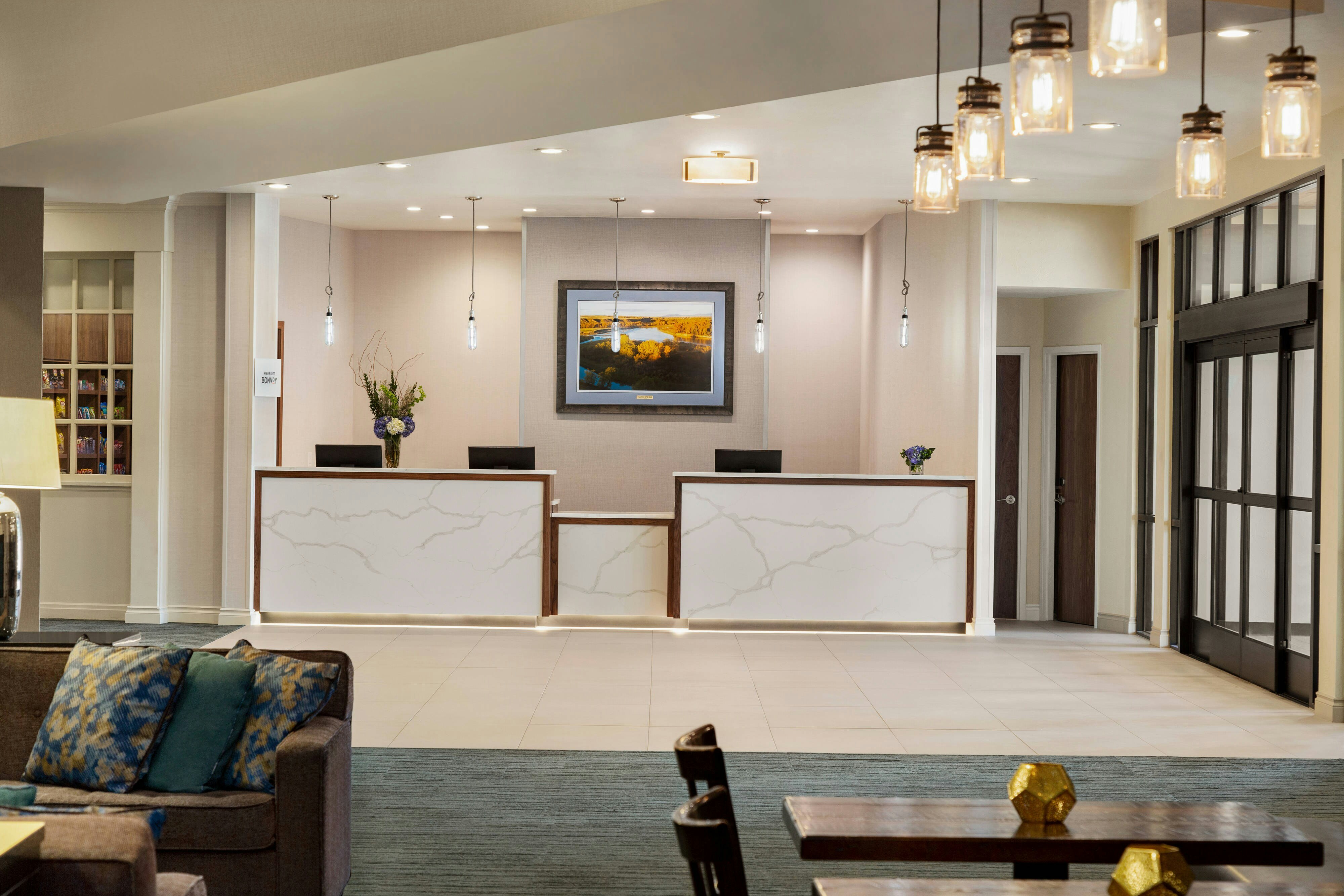 Delta Hotels By Marriott Helena Colonial Ex Radisson Colonial Helena 7/57