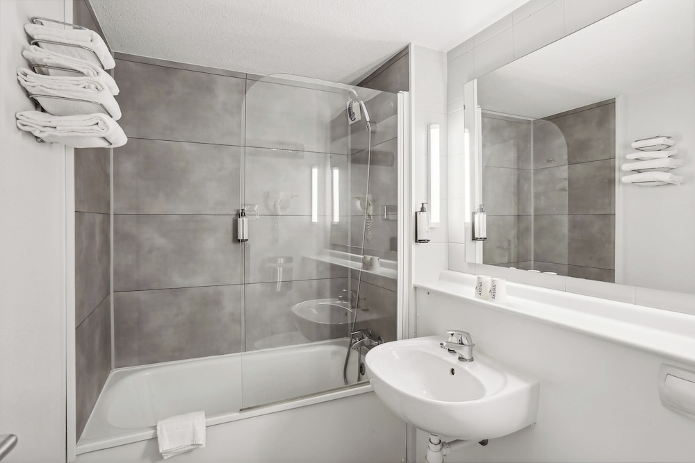 Le 2 By Hotel Akena - La Ferte Bernard 50/50