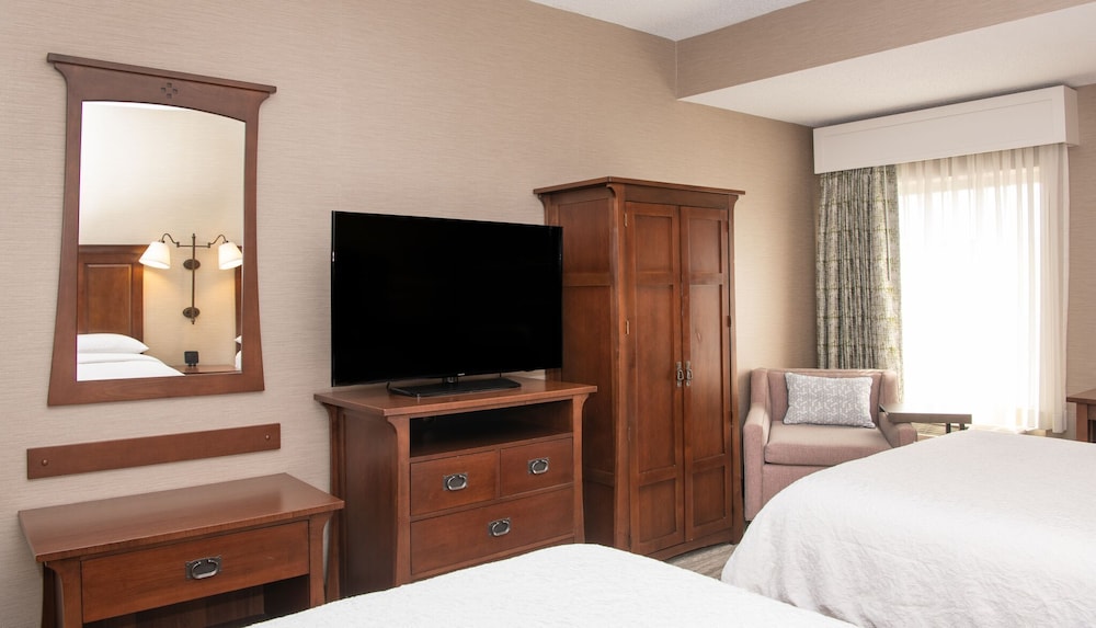 Hampton Inn and Suites Rochester/Victor 7/60