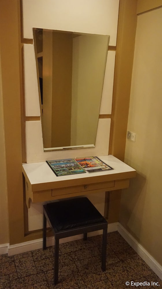 Urban Travellers Hotel Ex Shogun Suite Hotel 61/72