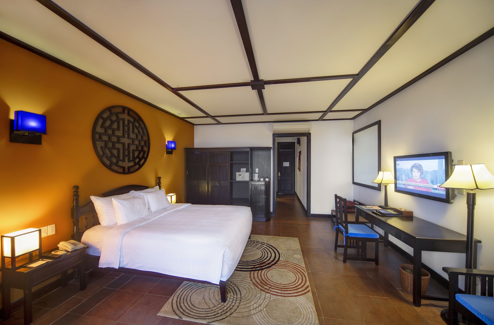 GRAND, DELUXE, RIVER VIEW
