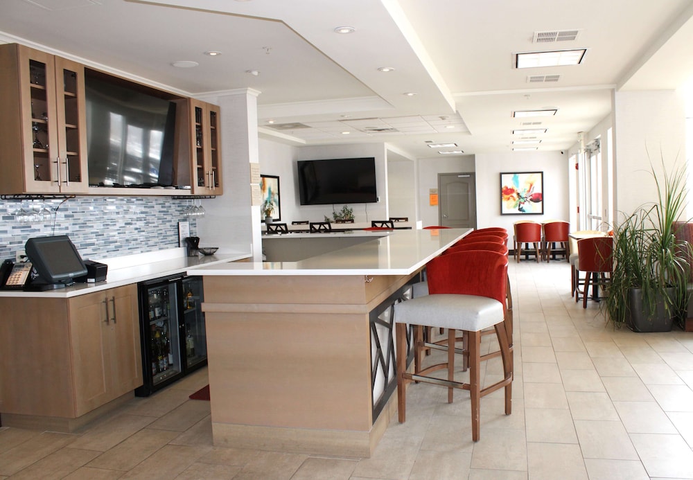 Hilton Garden Inn Colorado Springs Airport 52/59