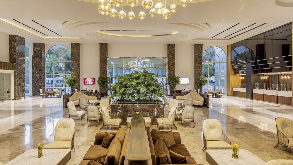 Vogue Hotel Supreme Bodrum 77/98